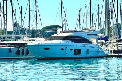 2017 Princess 52