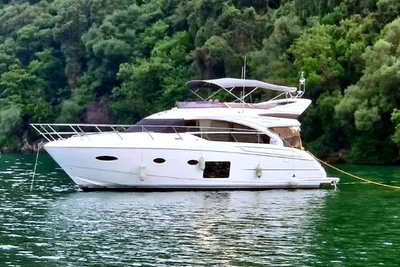 2017 Princess 52