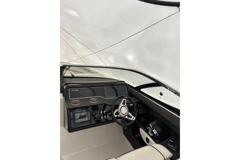 Gra Yacht Photos Pics 2018 Sea Ray SLX 310 boat cockpit with modern steering and control panel.