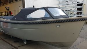2022 Primeur 715 direct leverbaar