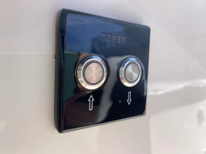 Double Trouble Yacht Photos Pics Control panel with two buttons on a 2023 Sea Ray 260 SLX boat.