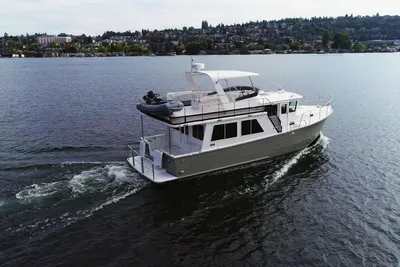 Helmsman Trawlers 43E PILOTHOUSE
