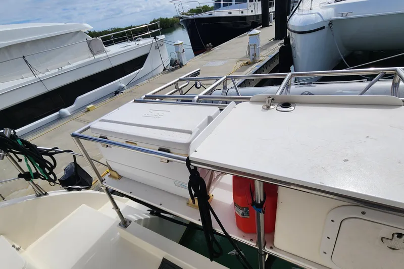 Tahawus Yacht Photos Pics 2005 Endeavour 44 TrawlerCat docked, featuring deck equipment and storage.