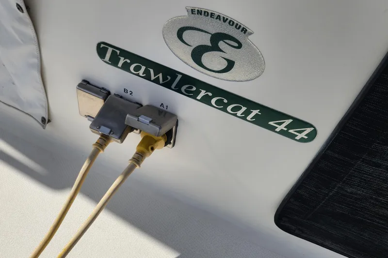 Tahawus Yacht Photos Pics 2005 Endeavour 44 TrawlerCat with power connections labeled B2 and A1.