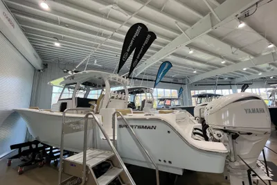 Sportsman Open 352 Center Console