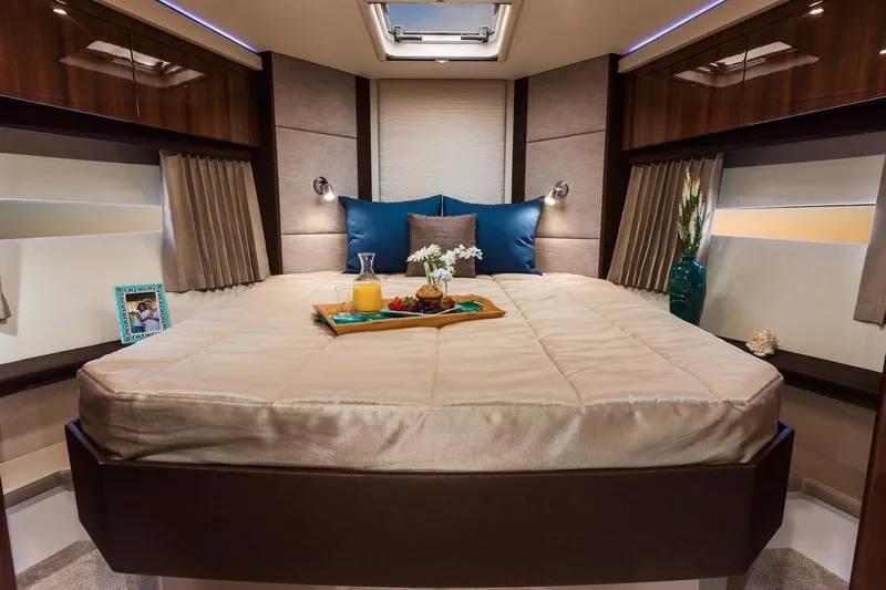 Casa De Luz Yacht Photos Pics Manufacturer Provided Image