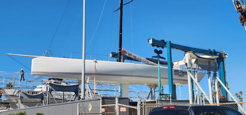 Hollywood Down Under Yacht Photos Pics Maxi 72 for sale with Race Yachts