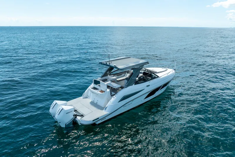  Yacht Photos Pics 2025 Valiatt 350GT luxury boat cruising on open sea.