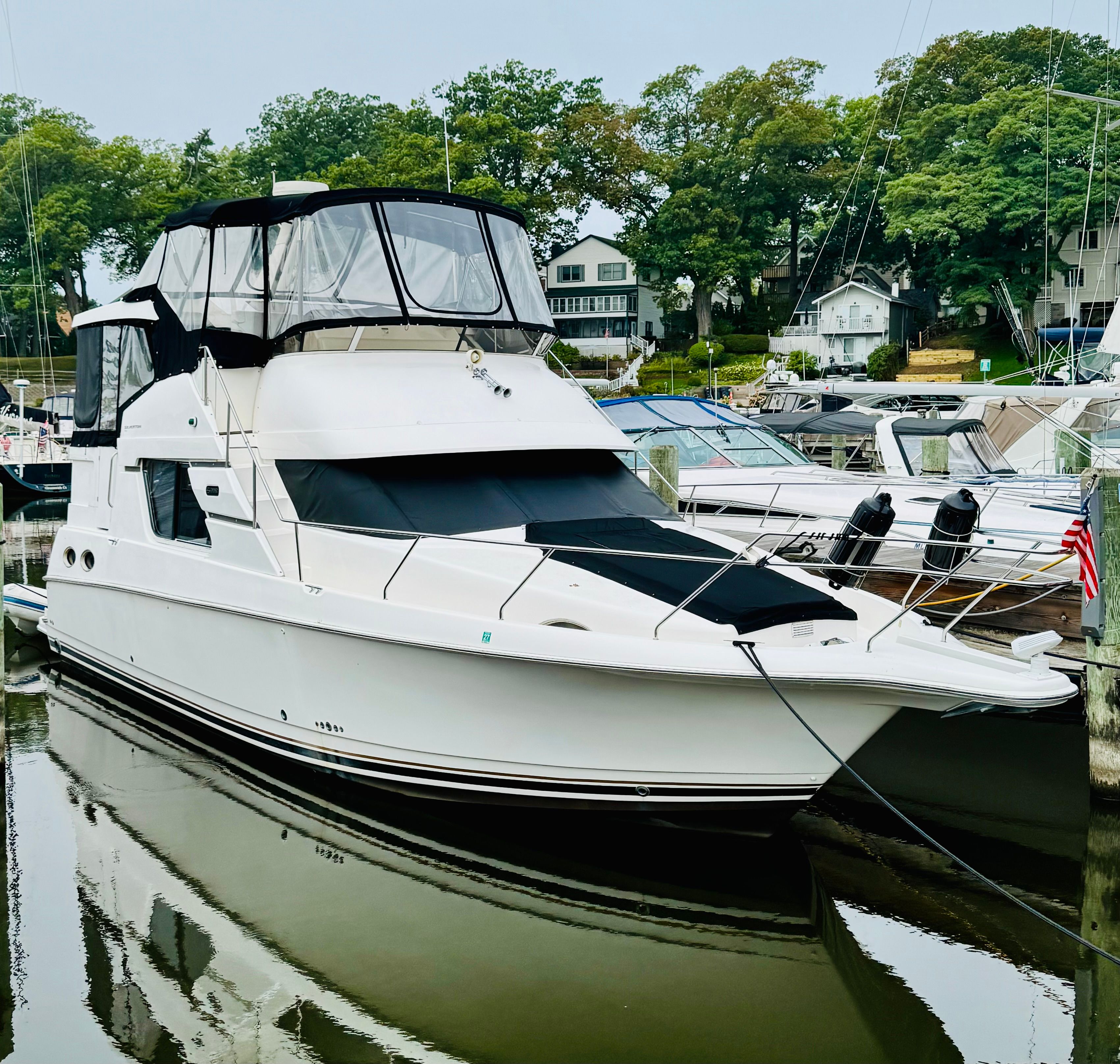 Silverton 392 Motor Yacht