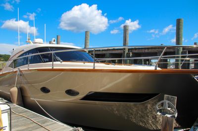 Chris-Craft Commander 44