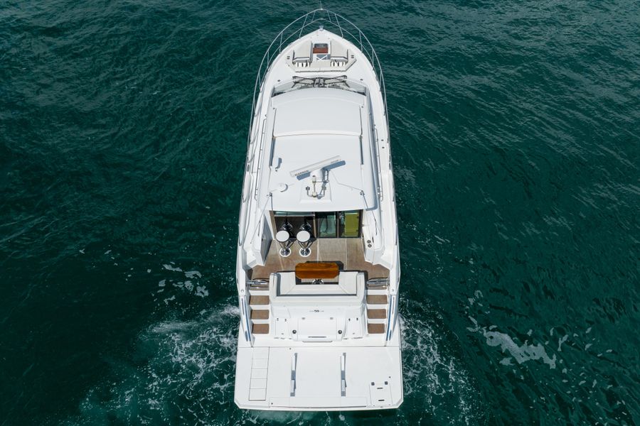 2019 Cruisers Yachts 50 Cantius