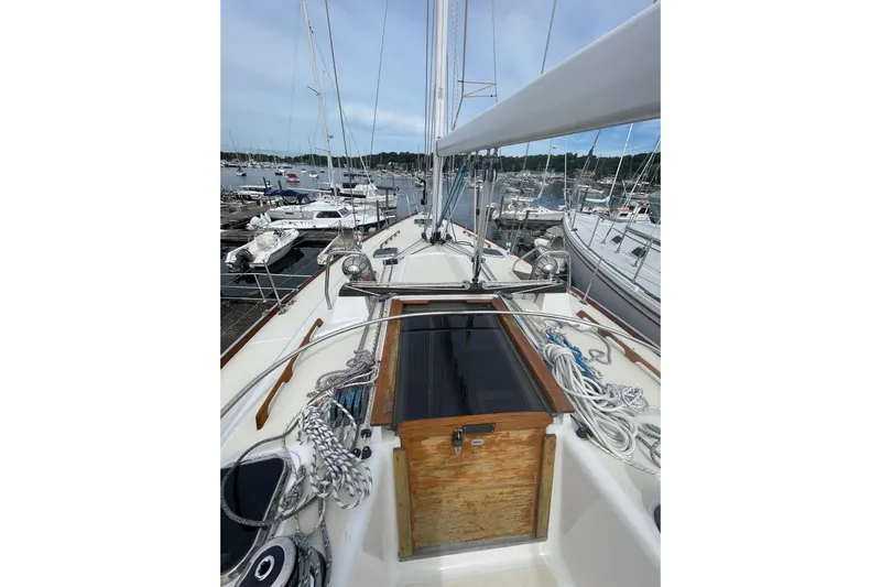 Spray Yacht Photos Pics Sailboat deck view of 2002 Tartan 37, docked in a marina.