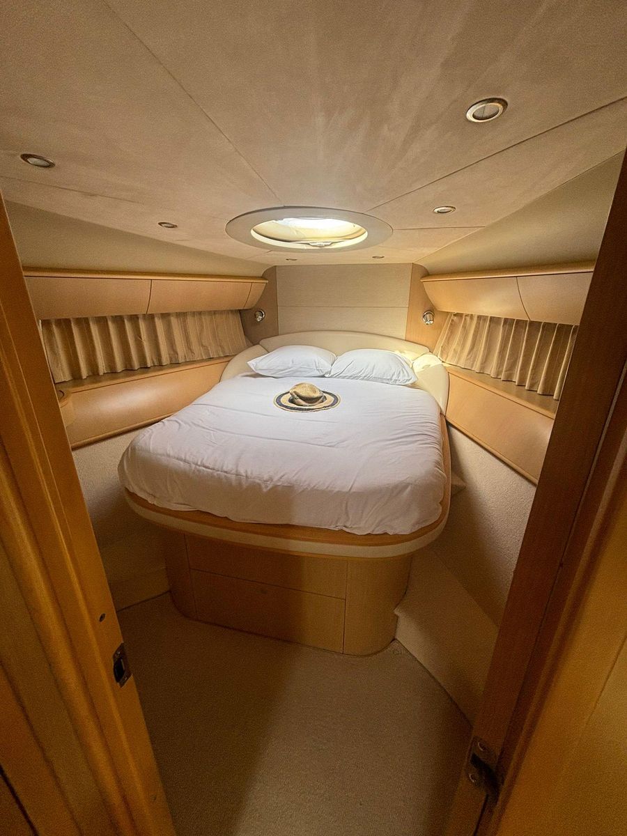 2009 Princess 59 