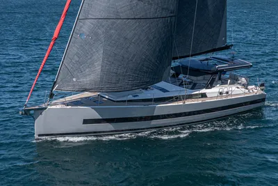 Beneteau Oceanis Yacht 62