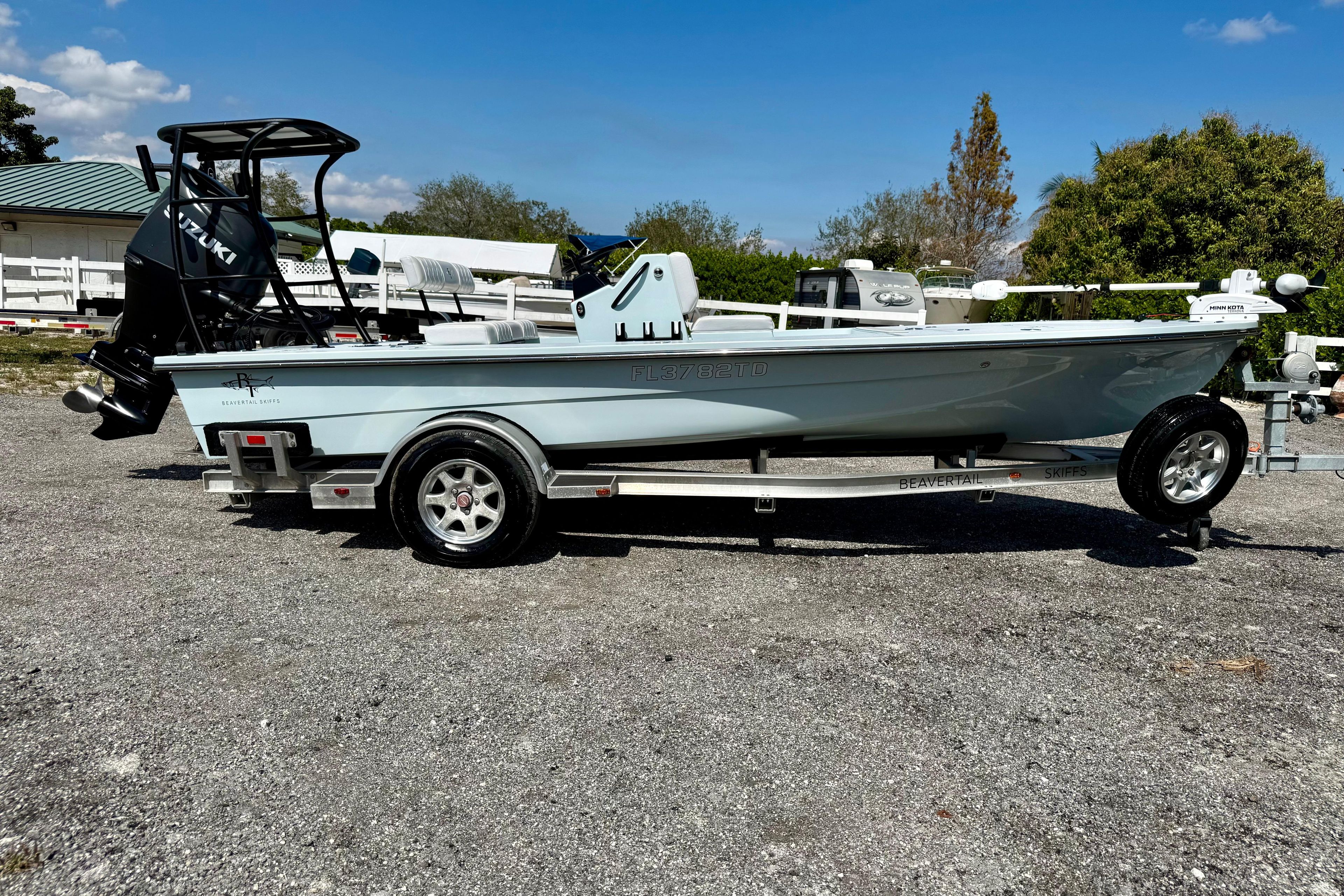 Beavertail Skiffs Vengeance 18