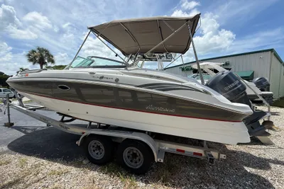 Hurricane SunDeck 2400