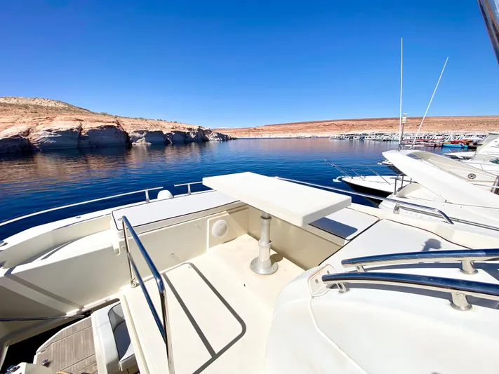 Revenant Yacht Photos Pics 