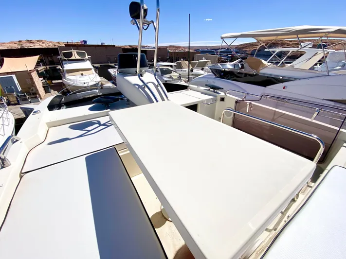 Revenant Yacht Photos Pics 