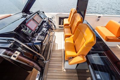 Yacht