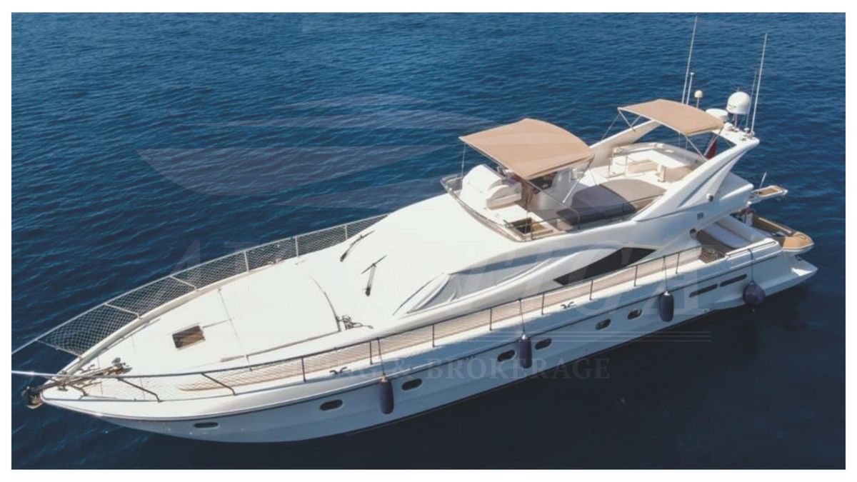 2000 Ferretti Yachts 63 