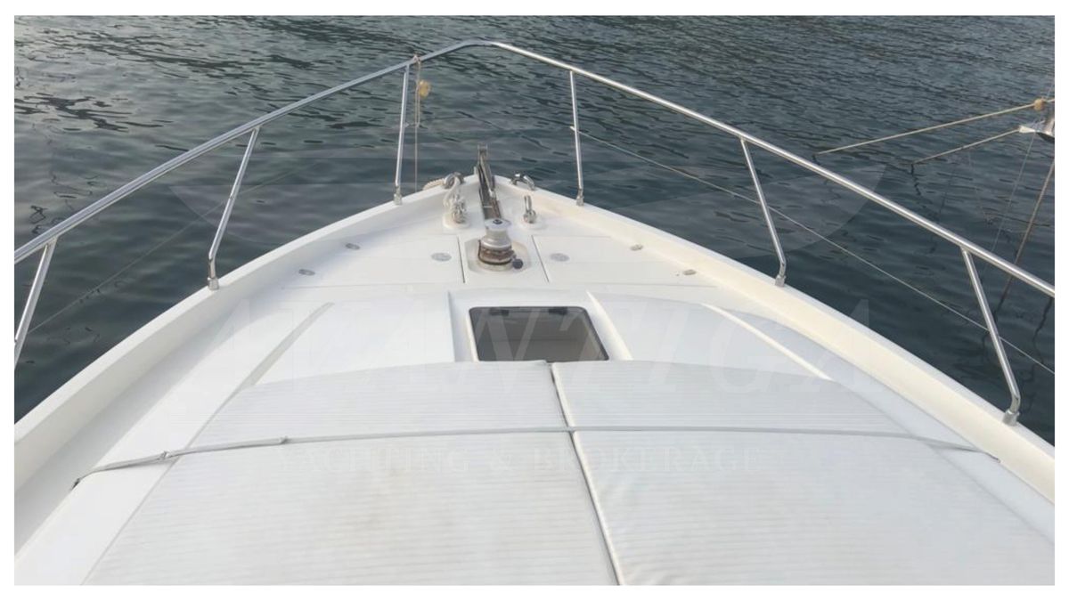 2000 Ferretti Yachts 63 