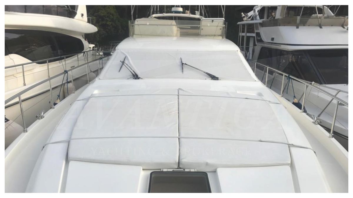 2000 Ferretti Yachts 63 