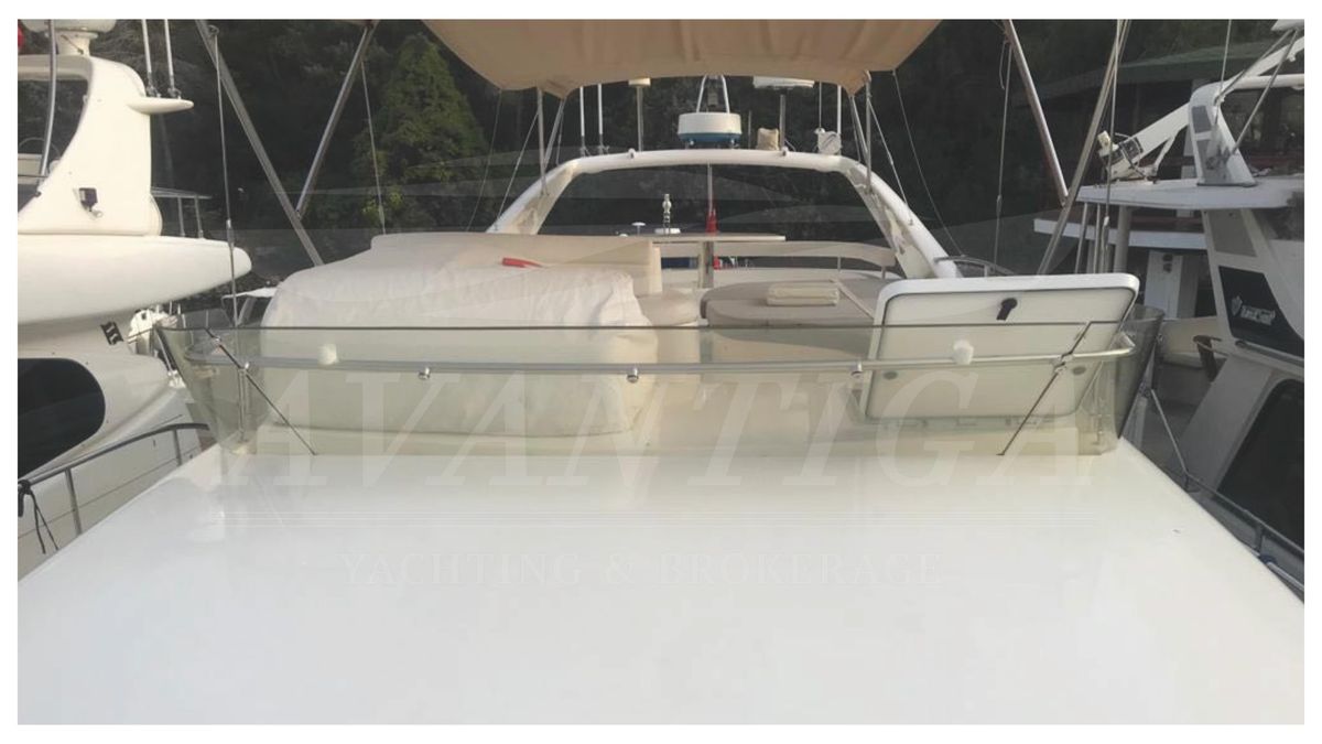 2000 Ferretti Yachts 63 