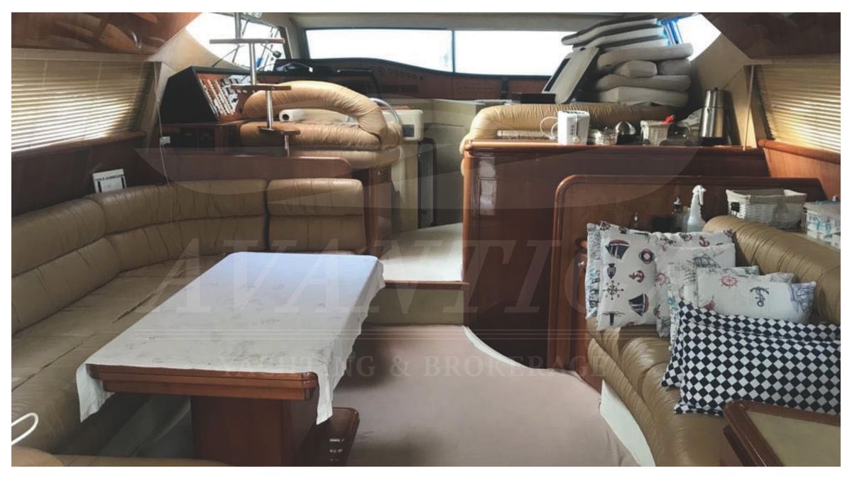 2000 Ferretti Yachts 63 