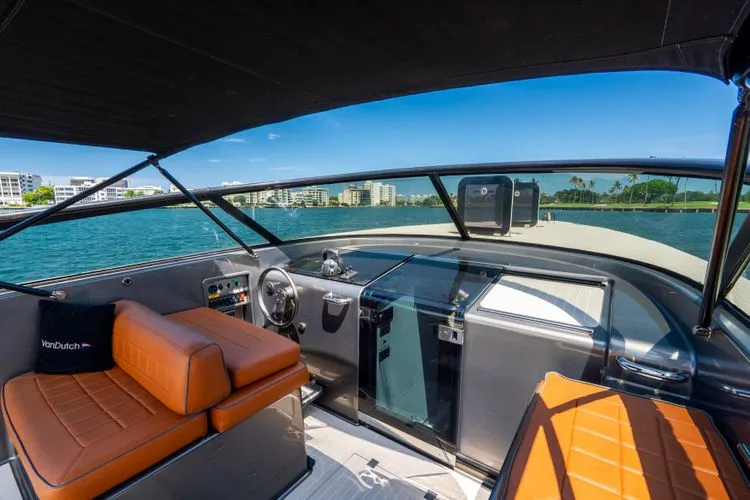  Yacht Photos Pics 2015 Vandutch 40 - Image 20