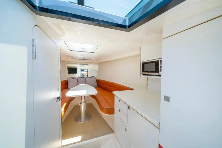  Yacht Photos Pics 2015 Vandutch 40 - Image 28