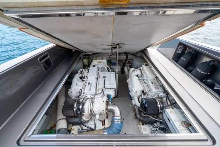  Yacht Photos Pics 2015 Vandutch 40 - Image 33