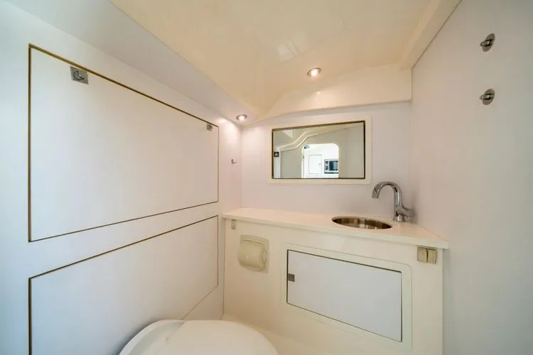  Yacht Photos Pics 2015 Vandutch 40 - Image 32