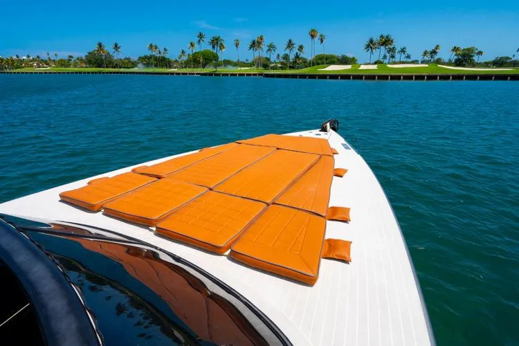  Yacht Photos Pics 2015 Vandutch 40 - Image 25