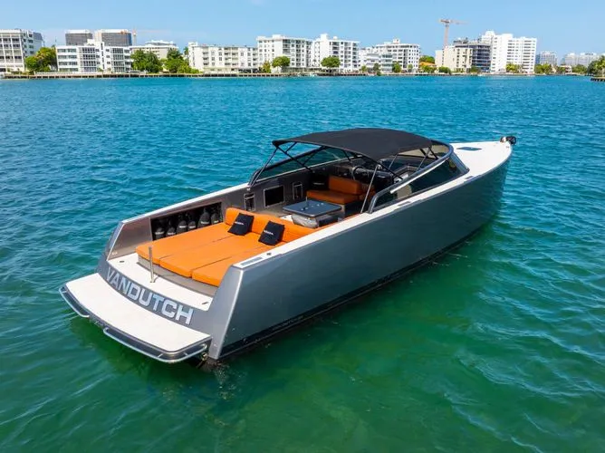  Yacht Photos Pics 2015 Vandutch 40 - Image 6