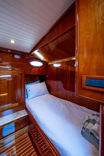Hooligan VI Yacht Photos Pics Luxurious wooden cabin interior of 2005 Hinckley Talaria 55 MY yacht.