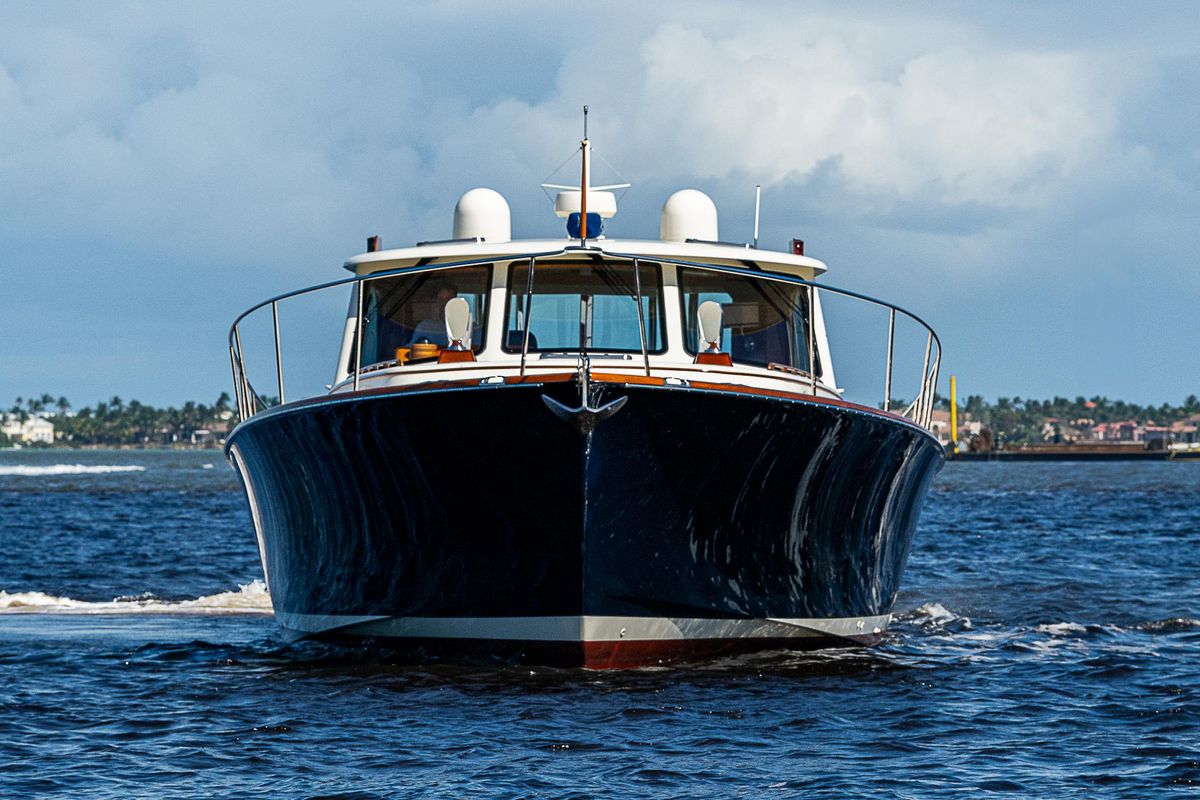 2005 Hinckley 55 