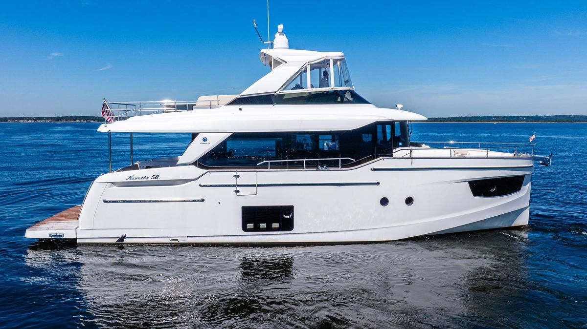 2019 Absolute 58 