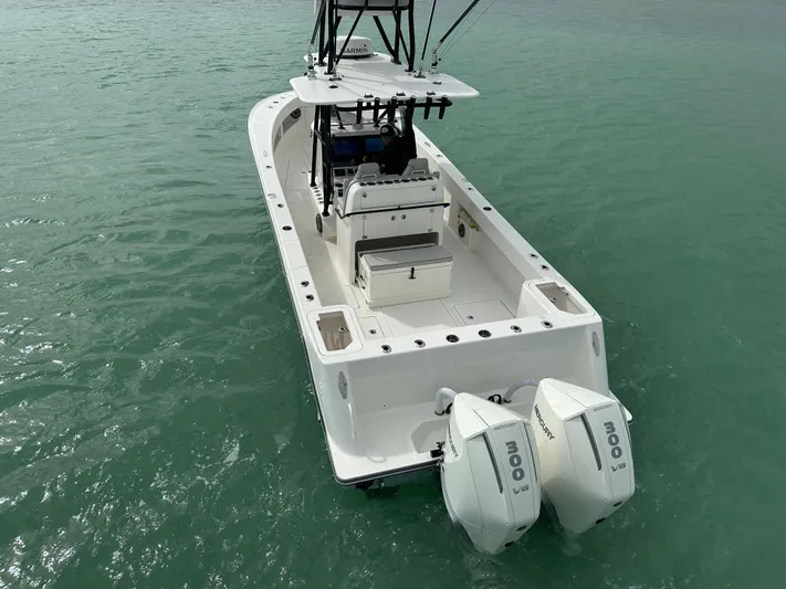  Yacht Photos Pics 2024 SeaVee 322z boat with dual engines on calm water.