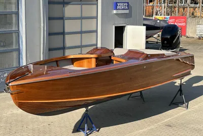 2024 Custom Bowrider