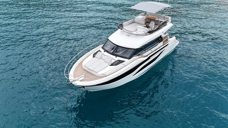 Prestige F4.9 Yacht Photos Pics 