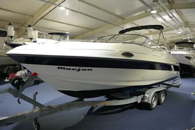1997 Sunbird 220 SL Corsair Cuddy