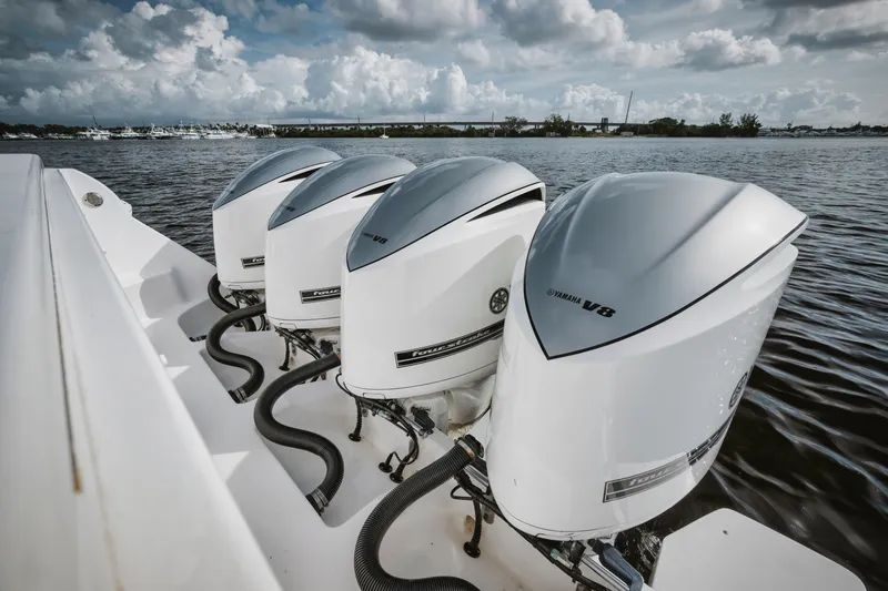  Yacht Photos Pics Four Yamaha V8 outboard engines on a 2018 Intrepid 475 Sport Yacht.