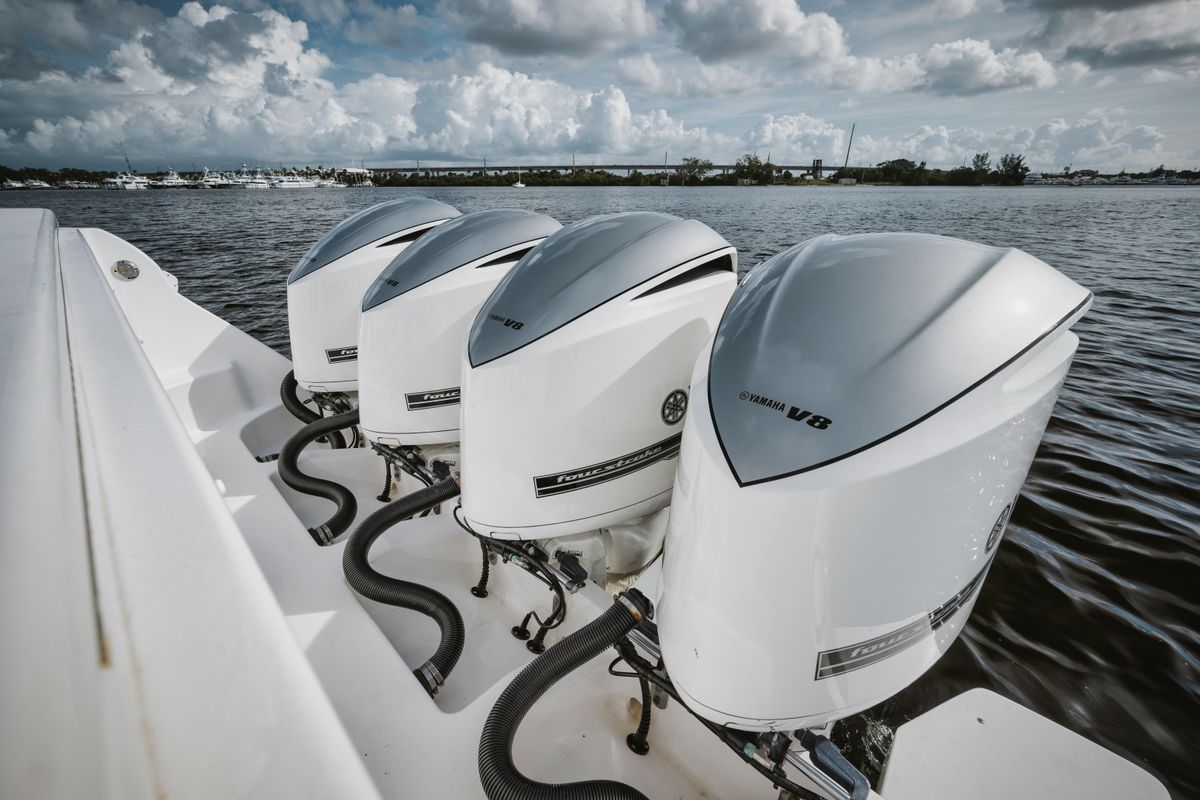 2018 Intrepid 47 