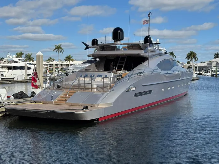 Izumi Yacht Photos Pics 