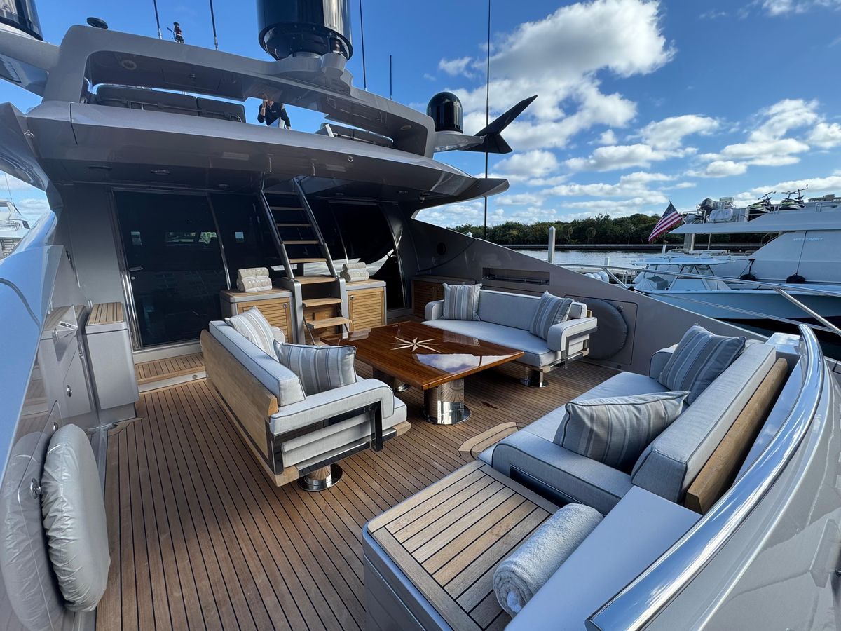 2008 Palmer Johnson 124 