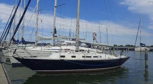 1974 Hustler 35