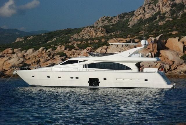2005 Ferretti Yachts 74 