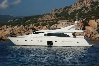 Ferretti Yachts 731