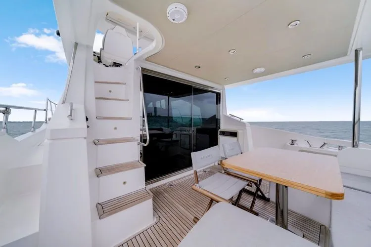  Yacht Photos Pics 2016 Azimut 50 Fly - Image 29