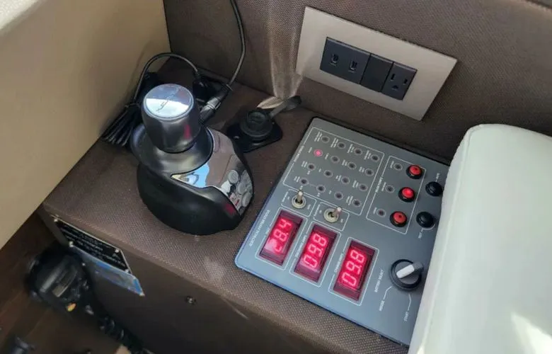  Yacht Photos Pics 2016 Azimut 50 Fly - Image 44